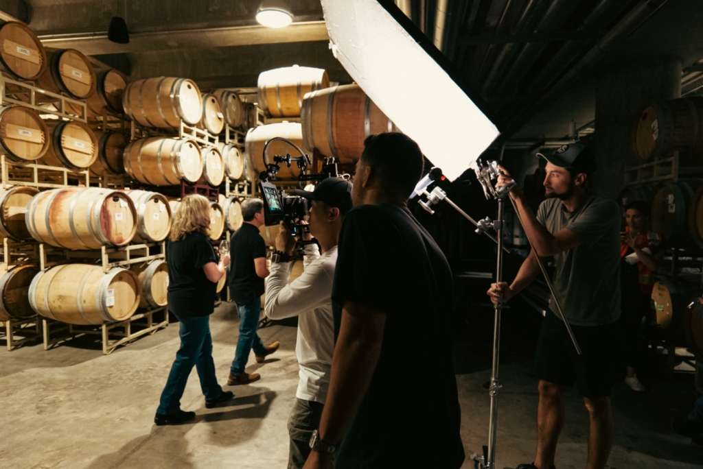 Behind the Scenes LangeTwins I An audiovisual production team working with lights and cameras.